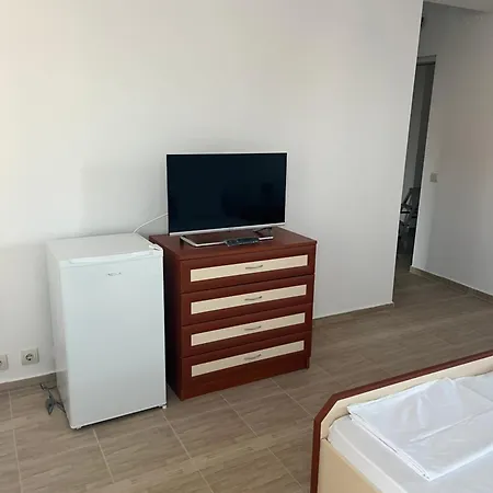 канаванс - 2 минути до плажа, Free Parking And Wifi Ravda
